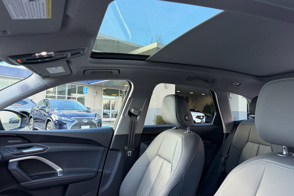 Used 2025 Audi Q5 Premium Plus w/ Premium Plus image 23