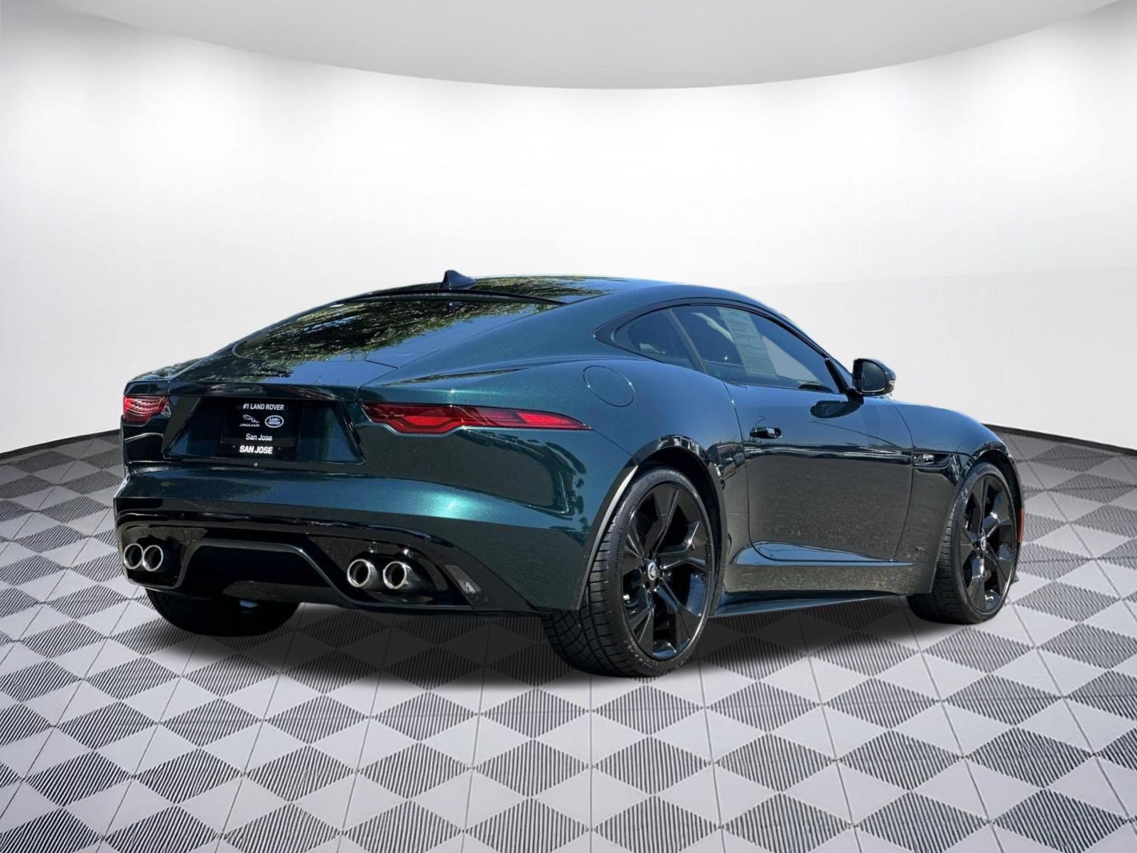 Used 2024 Jaguar F-TYPE Coupe AWD image 9