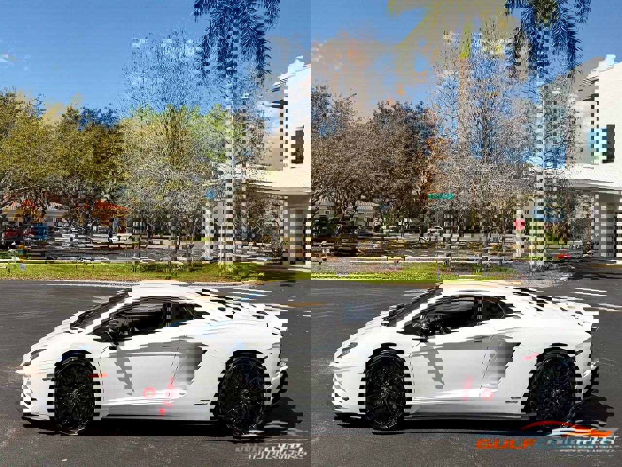 Used 2017 Lamborghini Aventador S image 51