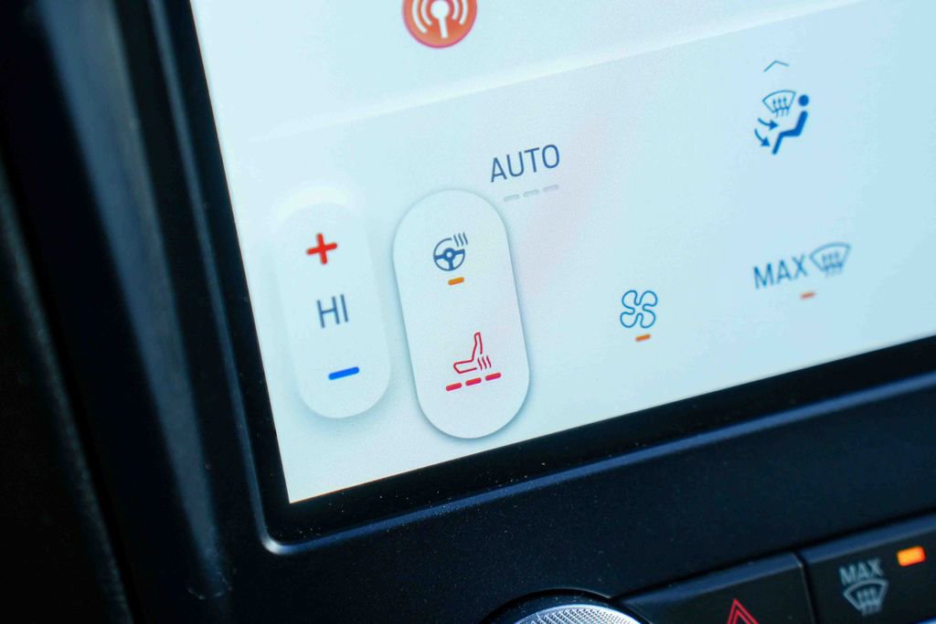 Used 2024 Ford Edge SEL w/ Convenience Package image 39