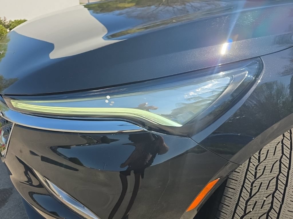 Used 2024 Buick Enclave Avenir w/ Avenir Technology Package FWD image 9