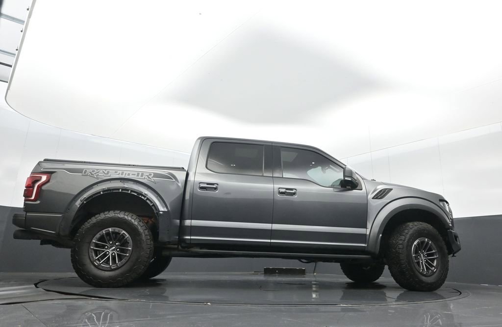 Used 2019 Ford F150 Raptor w/ Equipment Group 802A Luxury image 37