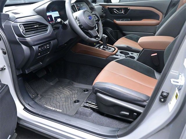 Used 2025 Subaru Forester Touring w/ Touring Package image 17