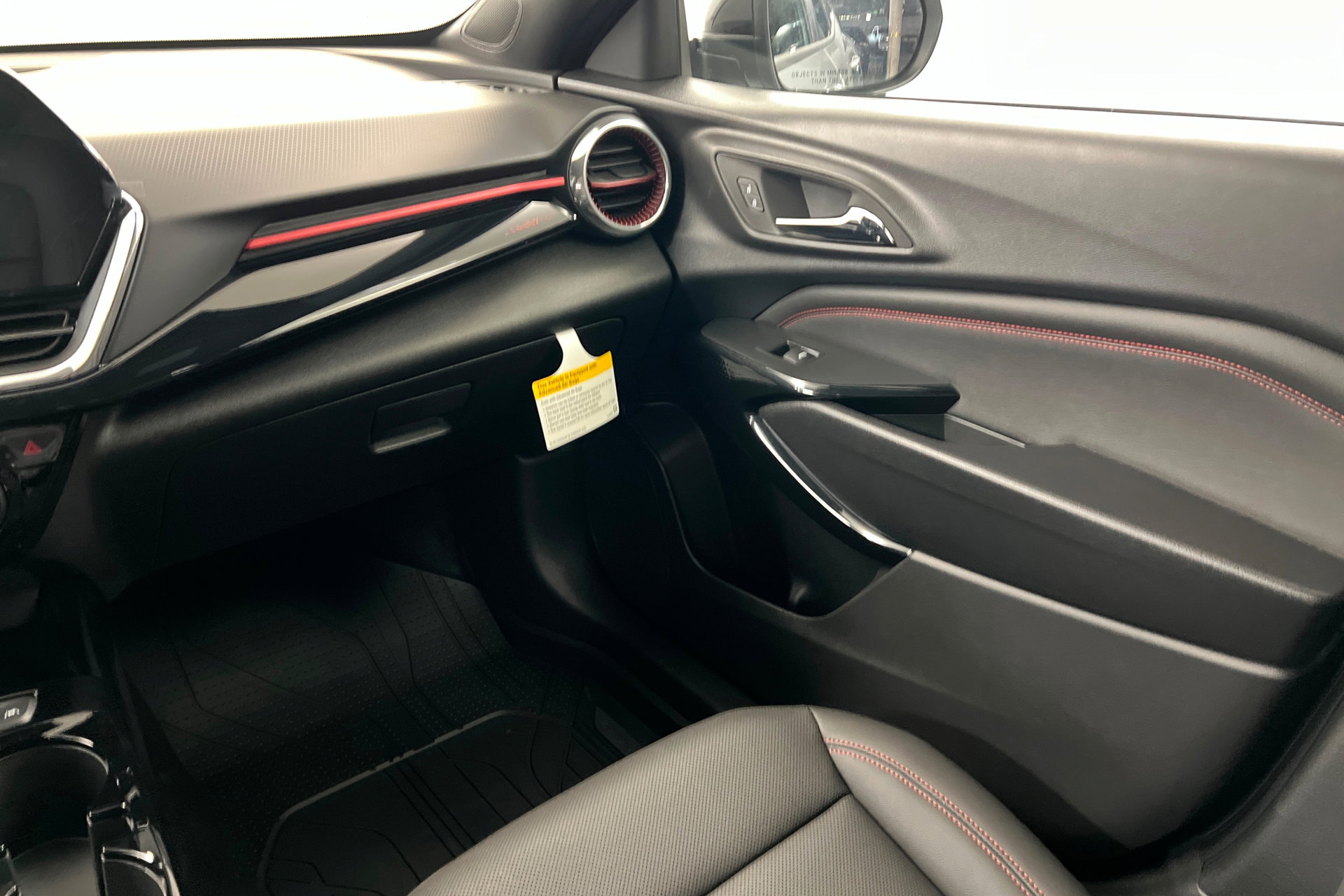 New 2026 Chevrolet Trax RS w/ Sunroof Package image 11