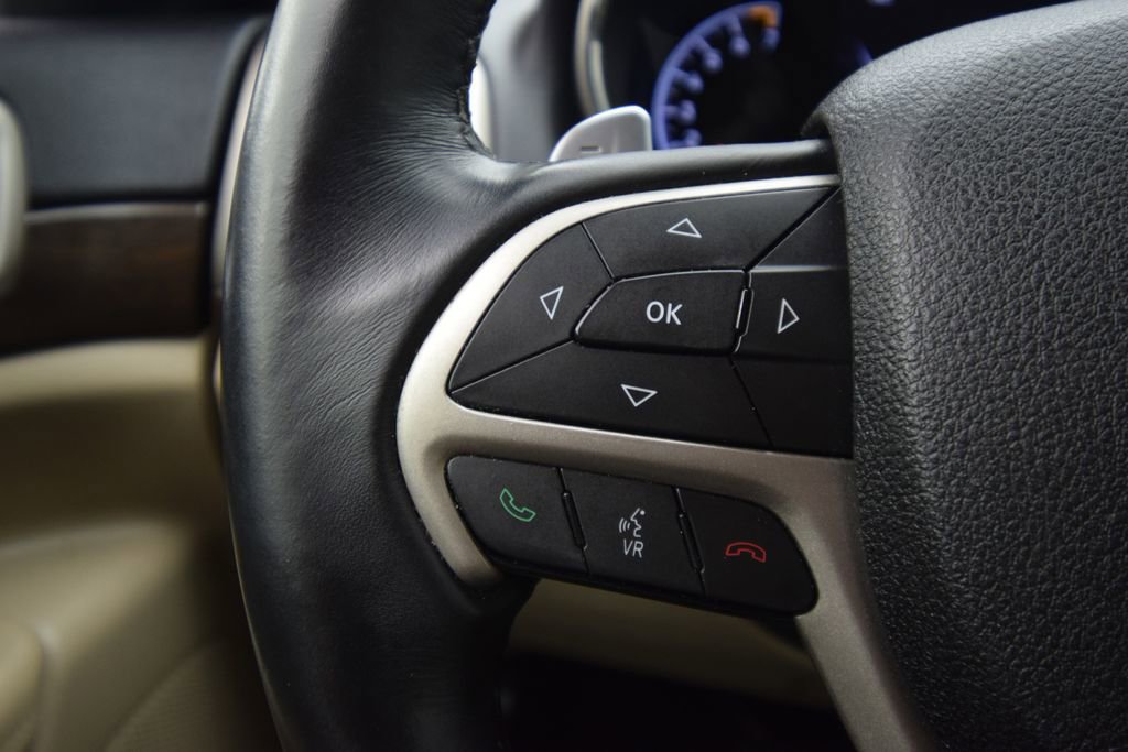 Used 2017 Jeep Grand Cherokee Laredo w/ Quick Order Package 2BE image 31