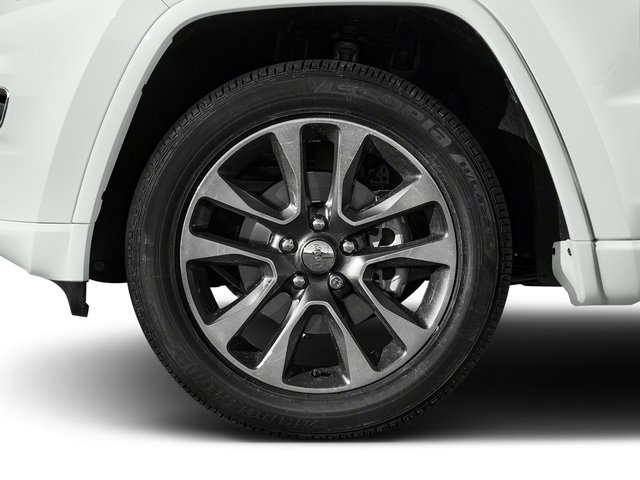 Certified 2017 Jeep Grand Cherokee Overland AWD/4WD image 11