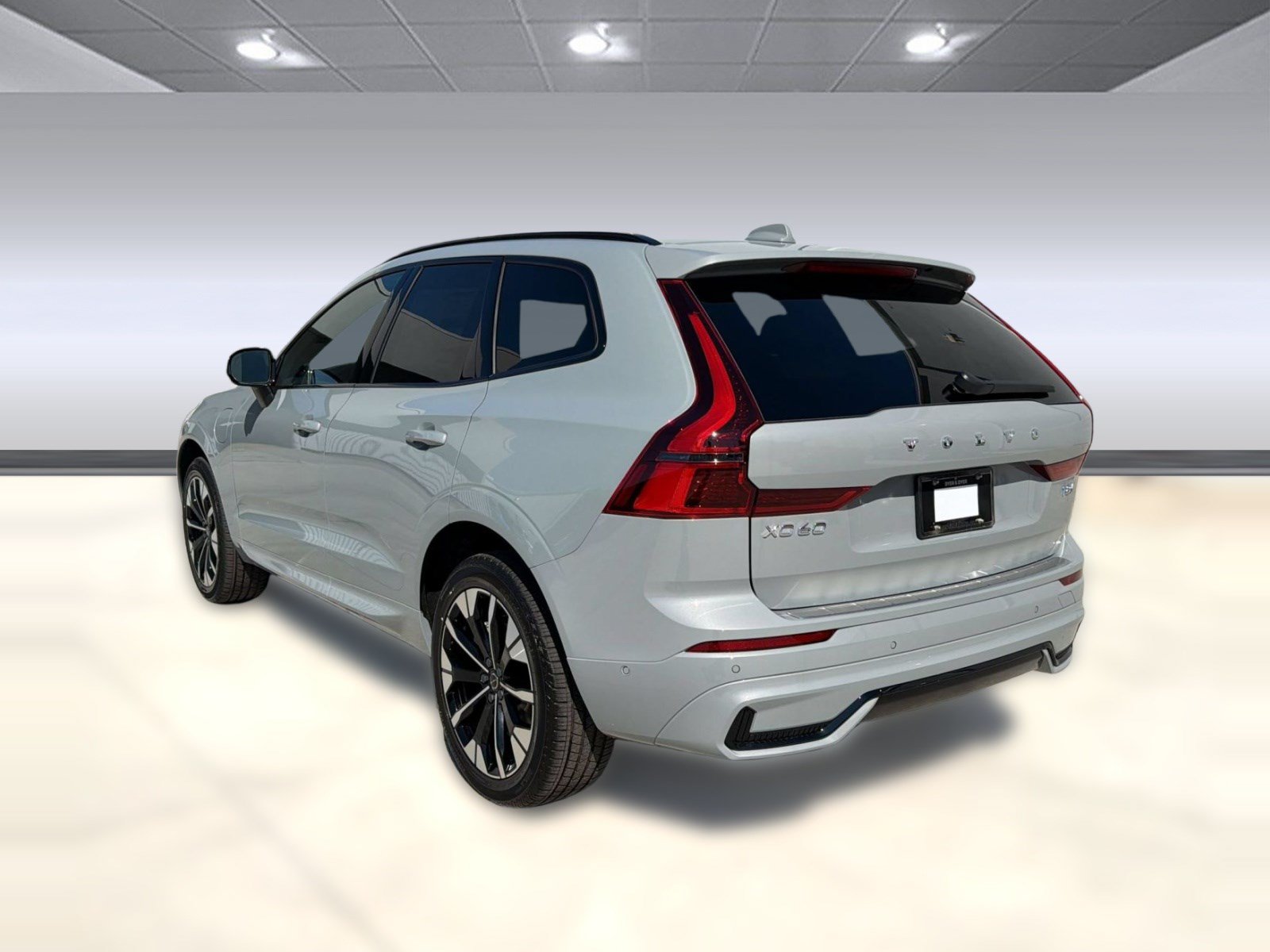 New 2026 Volvo XC60 T8 Plus w/ Protection Package Premier AWD/4WD image 3