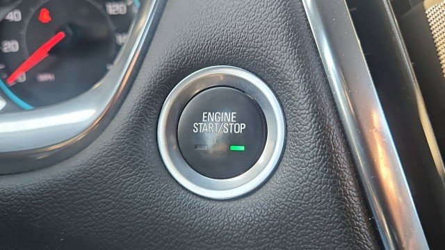 Used 2023 Chevrolet Traverse LT FWD image 16