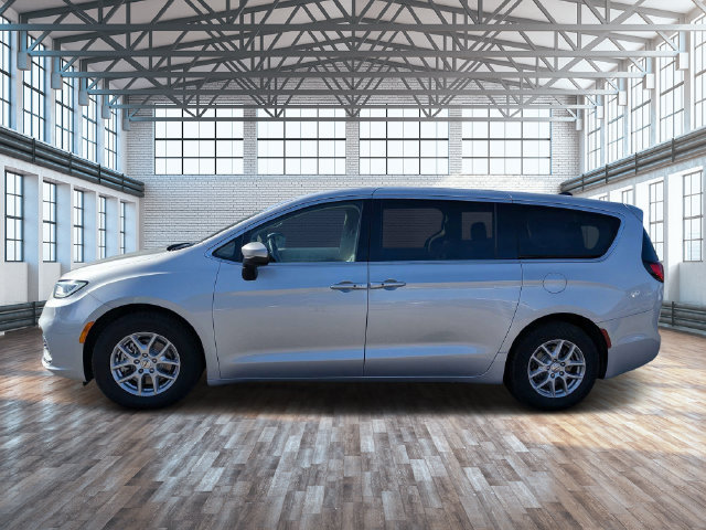 Used 2023 Chrysler Pacifica Touring-L FWD image 6