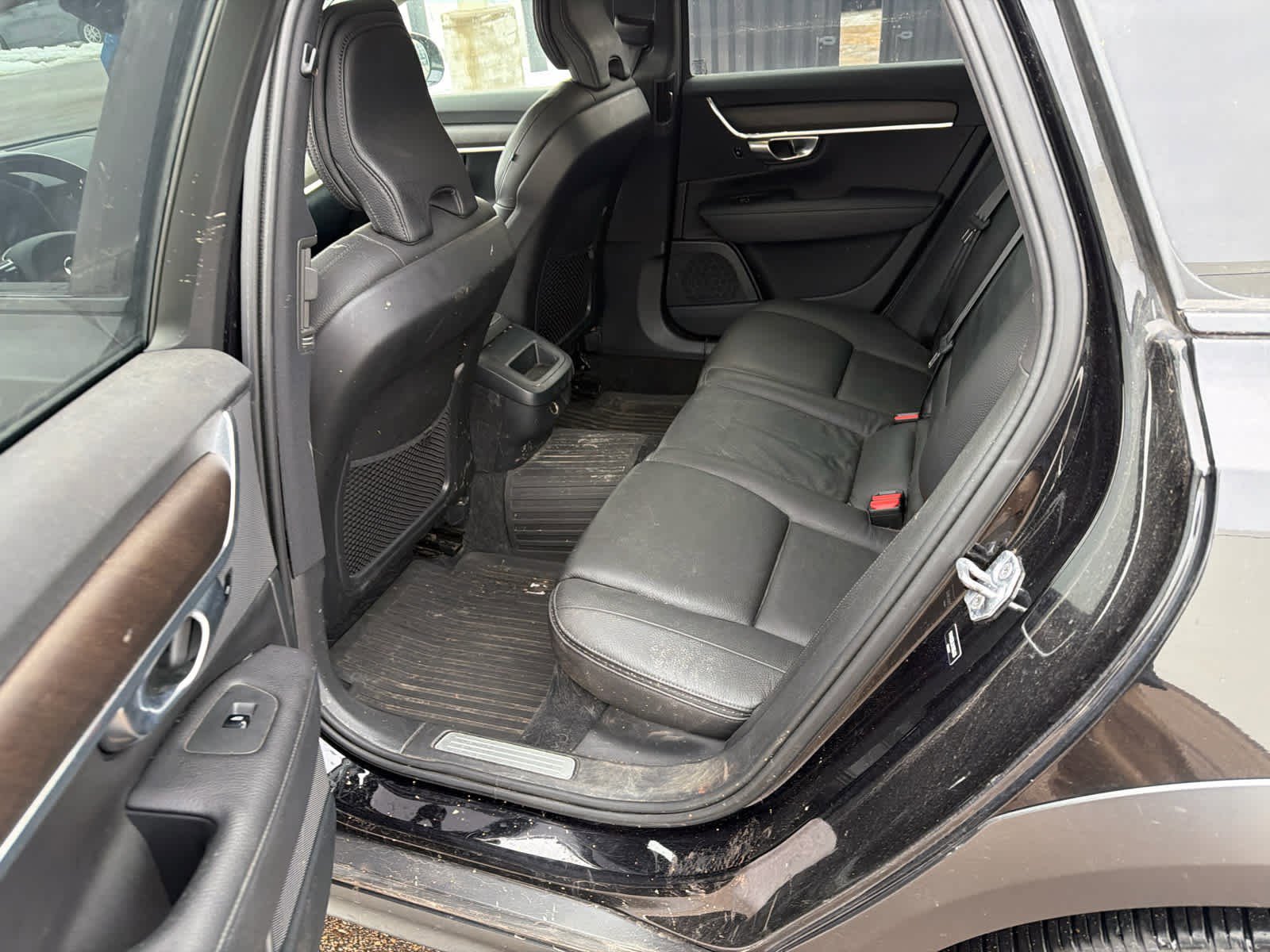 Used 2019 Volvo V90 T6 Cross Country w/ Protection Package Premier image 8