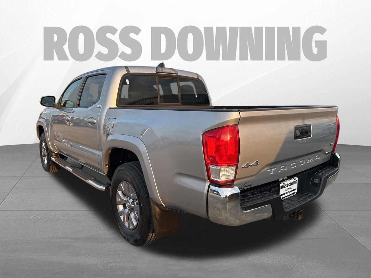 Used 2017 Toyota Tacoma SR5 image 6