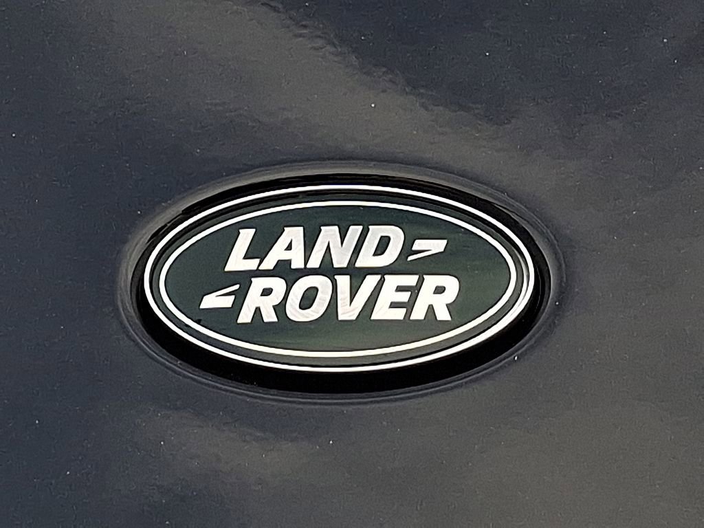 New 2026 Land Rover Discovery S image 18