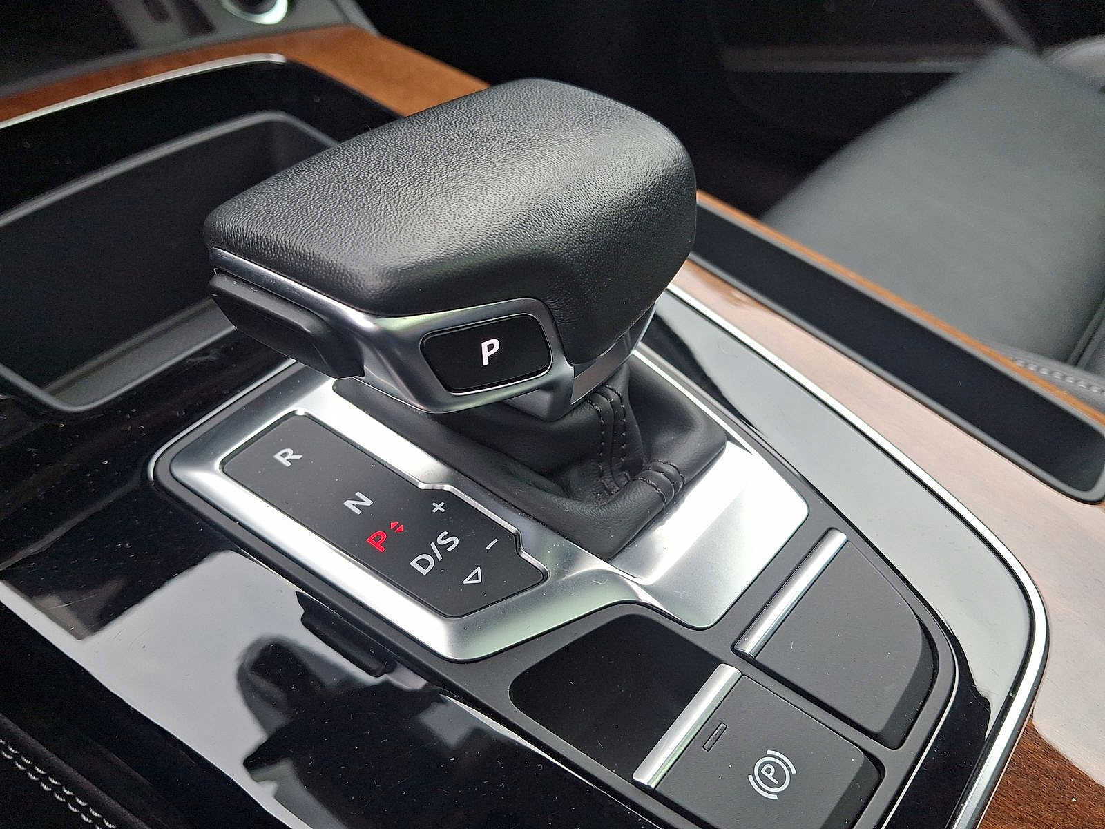 Certified 2023 Audi Q5 2.0T Premium Plus w/ Premium Plus Package image 12