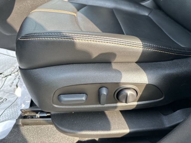 Used 2022 Chevrolet Equinox Premier AWD/4WD image 16