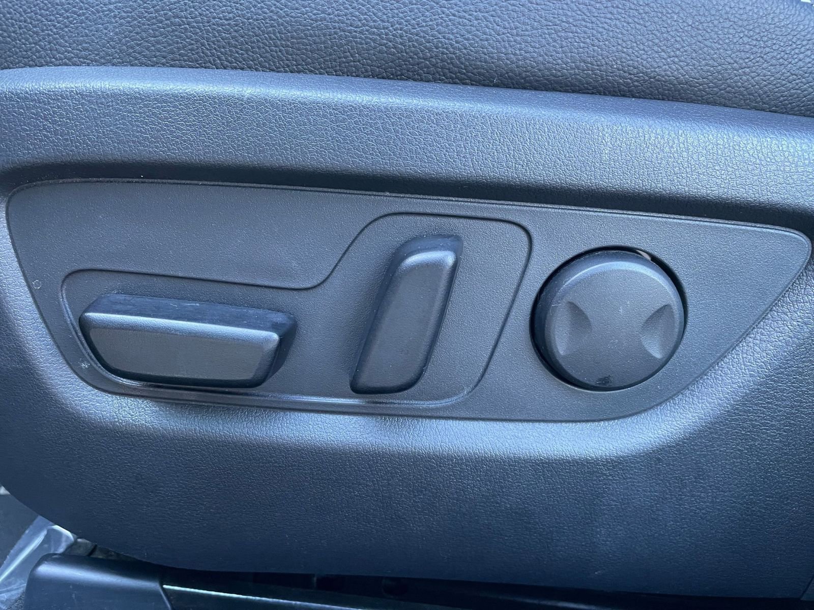 Used 2025 MAZDA CX-50 AWD 2.5 S w/ Preferred Package image 24