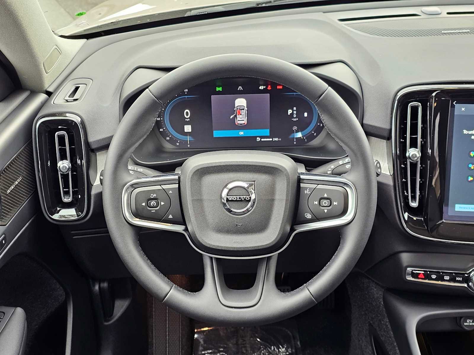 New 2025 Volvo XC40 B5 Plus w/ Climate Package image 23