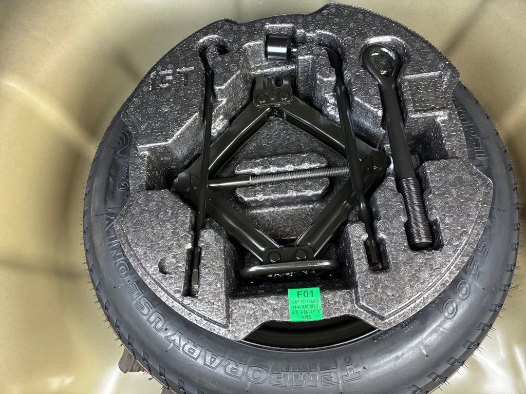 New 2026 Hyundai Elantra Limited image 22