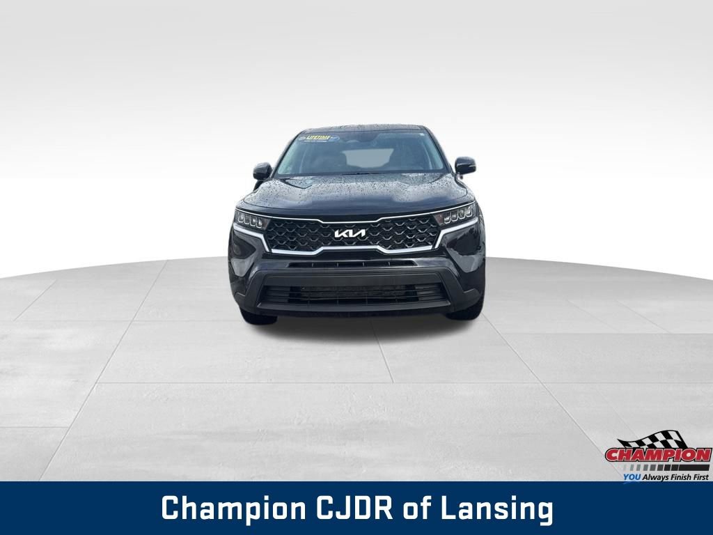 Used 2022 Kia Sorento LX FWD image 9