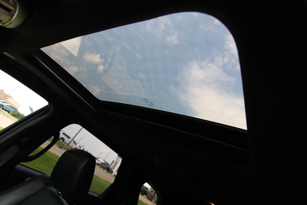 Used 2023 Dodge Durango GT AWD/4WD image 12