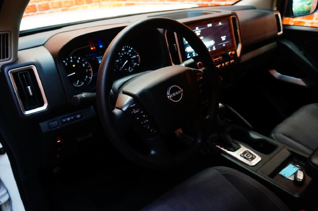Certified 2026 Nissan Frontier SV AWD/4WD image 12