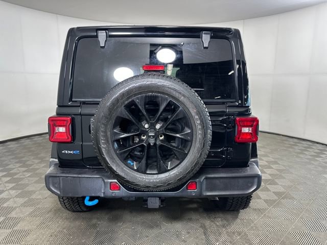 Used 2022 Jeep Wrangler Unlimited Sahara w/ Dual Top Group image 4