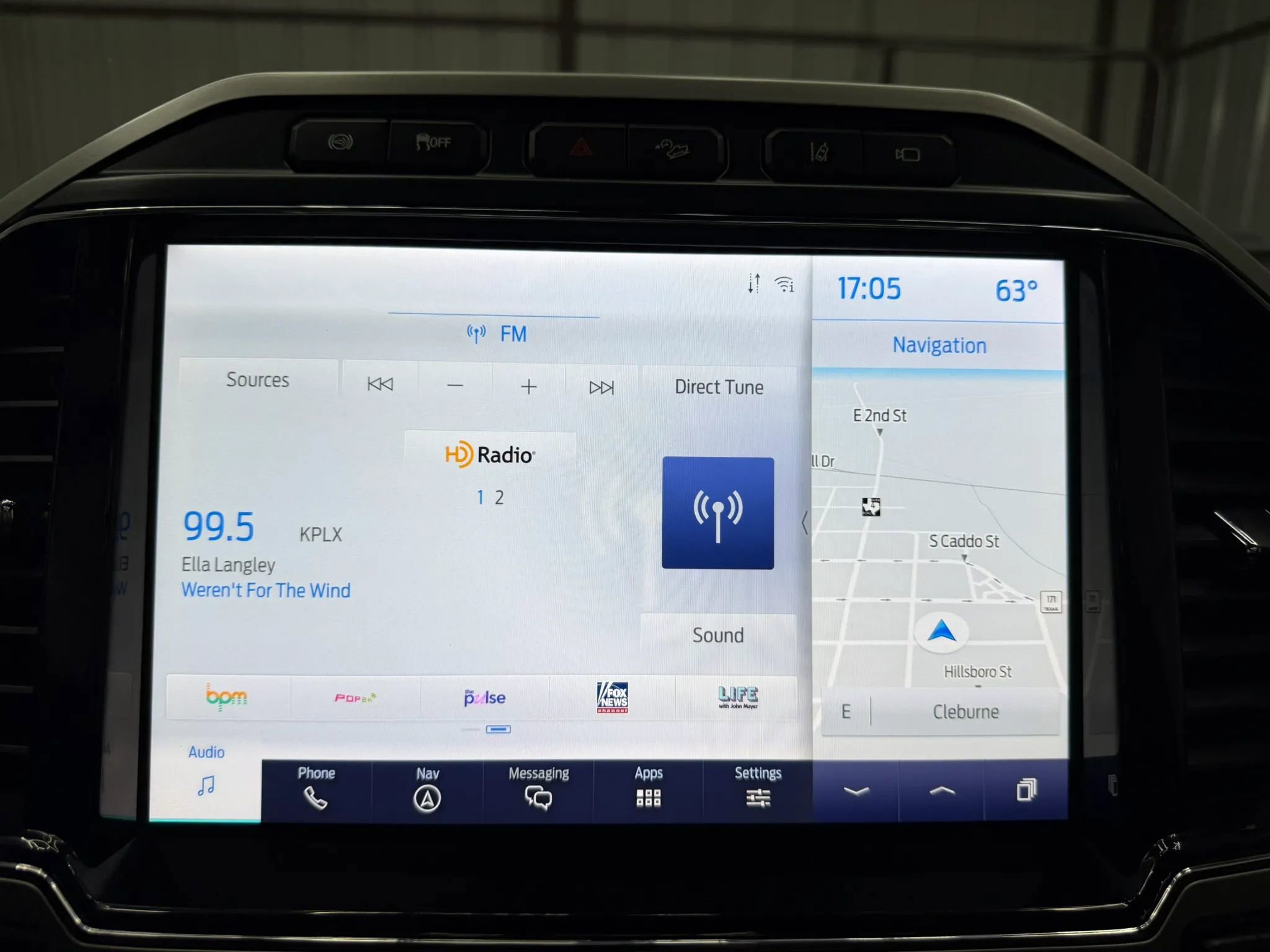 Used 2022 Ford F350 Platinum AWD/4WD image 17