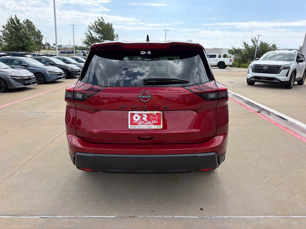 New 2026 Nissan Rogue Dark Armor FWD image 4