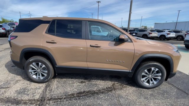New 2027 Chevrolet Equinox LT w/ Convenience Package II AWD/4WD image 3