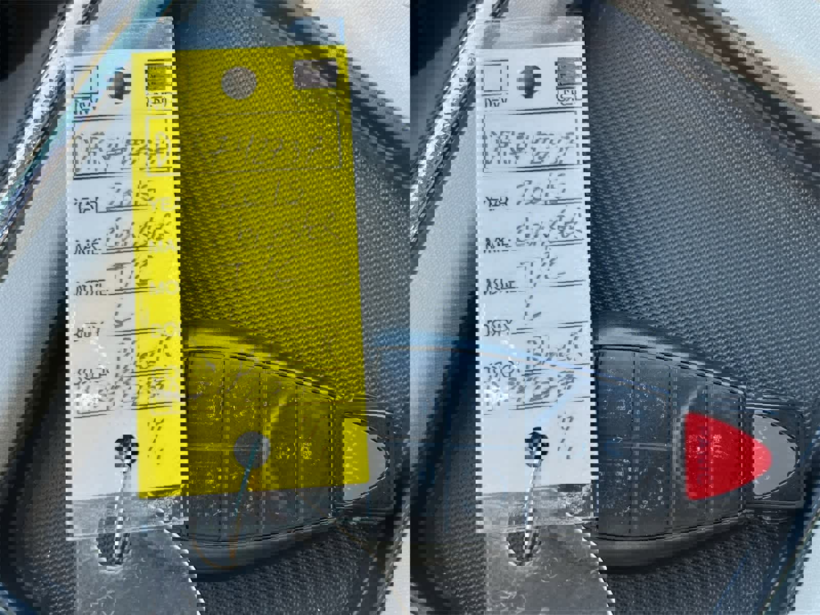 Used 2015 Chrysler Town & Country Touring-L w/ Driver Convenience Group image 33