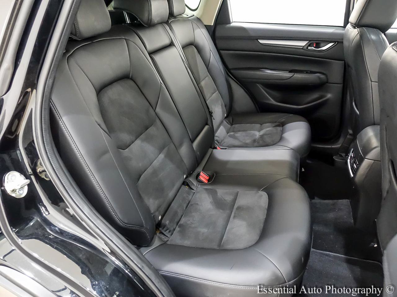 Used 2018 MAZDA CX-5 Touring w/ Preferred Equipment Package image 32