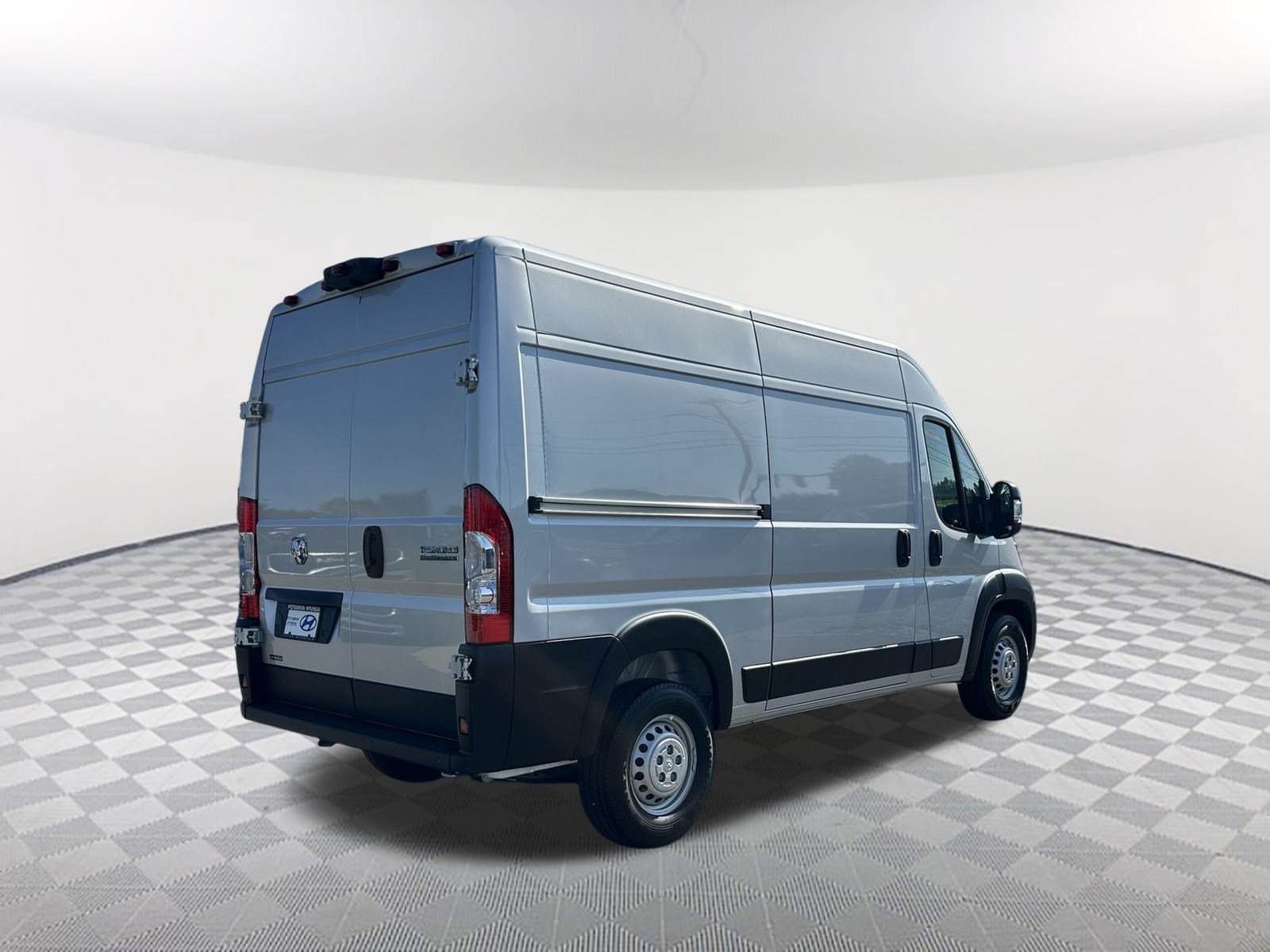 Used 2026 RAM ProMaster 1500 w/ Safety Group FWD image 5