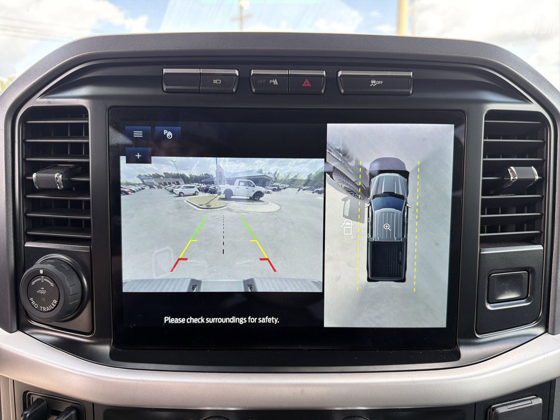 Certified 2022 Ford F150 XLT w/ Equipment Group 302A High image 4
