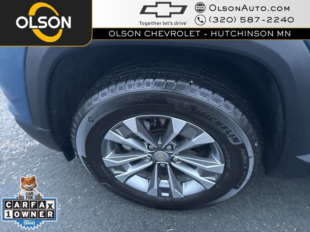 Used 2025 Chevrolet Equinox LT w/ Safety and Technology Package image 9
