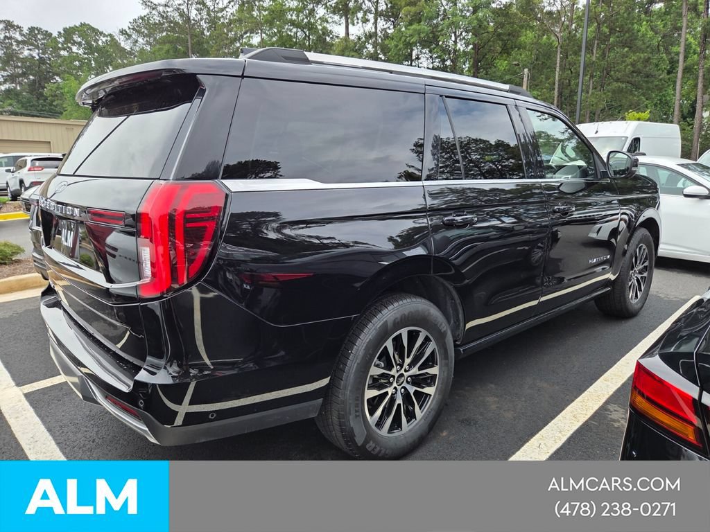 Used 2025 Ford Expedition Platinum AWD/4WD image 12