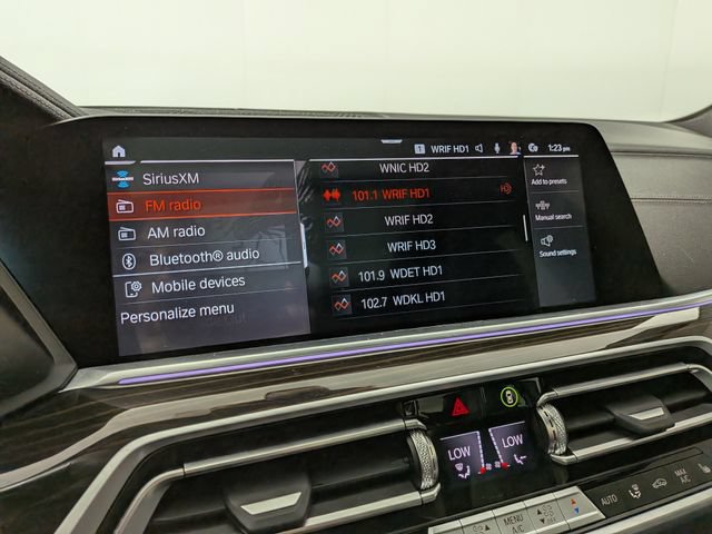 Used 2023 BMW X5 xDrive40i AWD/4WD image 23