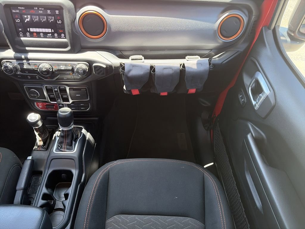 Used 2021 Jeep Gladiator Mojave w/ Trailer Tow Package AWD/4WD image 17