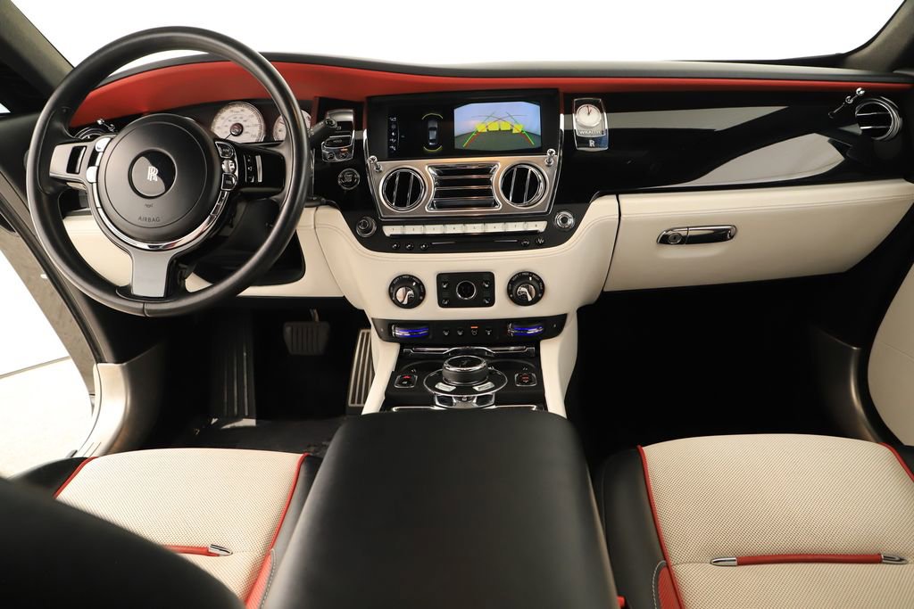 Used 2020 Rolls-Royce Wraith image 31