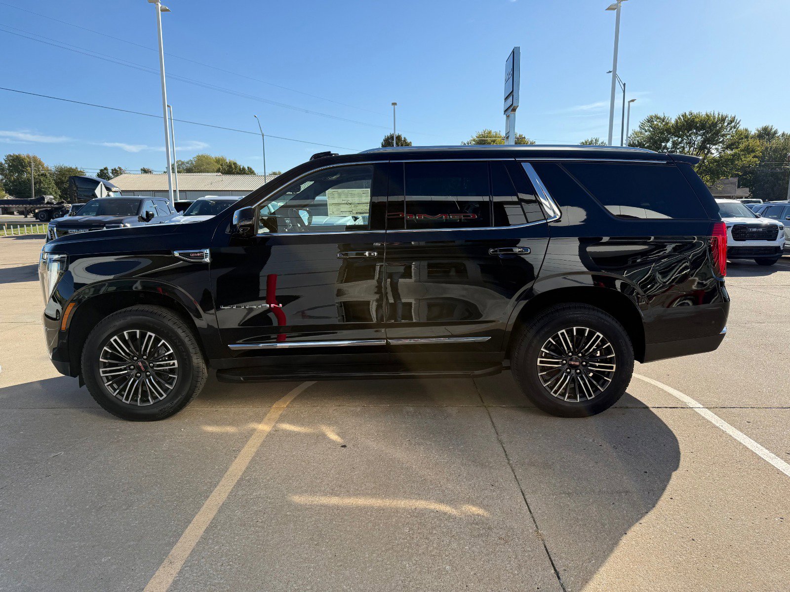 New 2026 GMC Yukon Elevation w/ Elevation Premium Package image 5