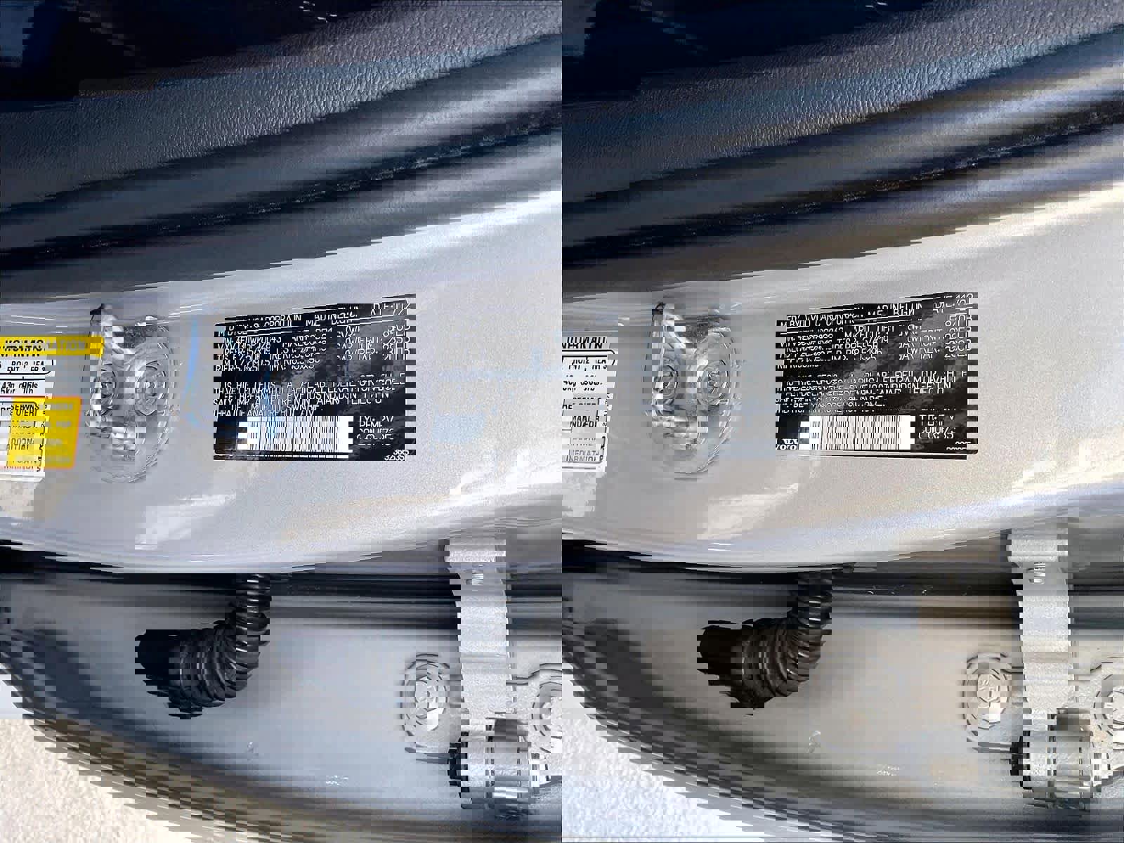 Used 2023 Volvo XC40 Recharge Plus image 35