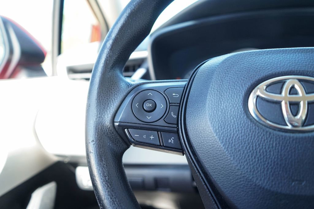 Used 2021 Toyota Corolla LE FWD image 27