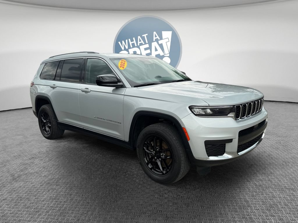 Used 2023 Jeep Grand Cherokee L Laredo w/ Trailer Tow Group (B) AWD/4WD image 1