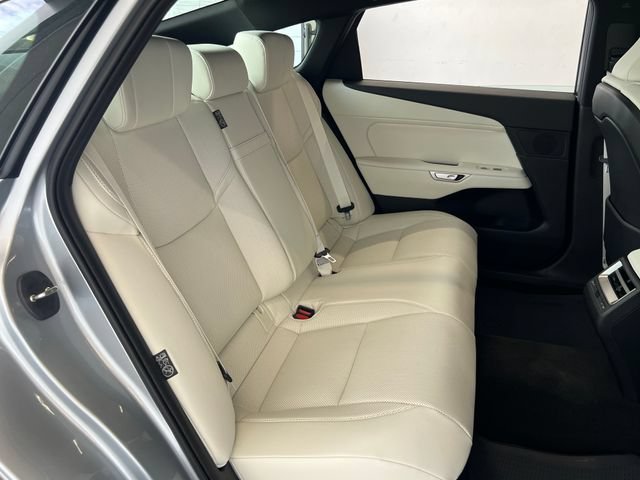 New 2026 Lexus ES 350e w/ Convenience Package FWD image 48