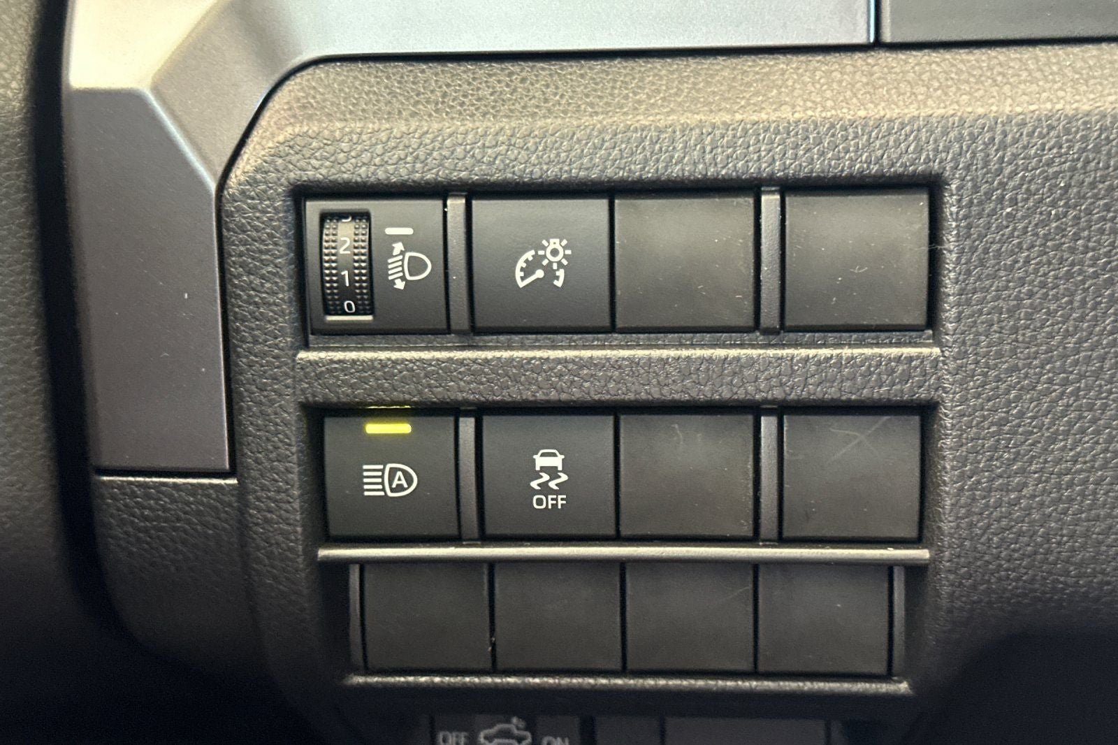 New 2026 Toyota Tacoma TRD Sport AWD/4WD image 28