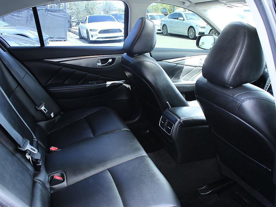 Used 2017 INFINITI Q50 3.0t Premium w/ 3.0T Premium Plus Package image 17