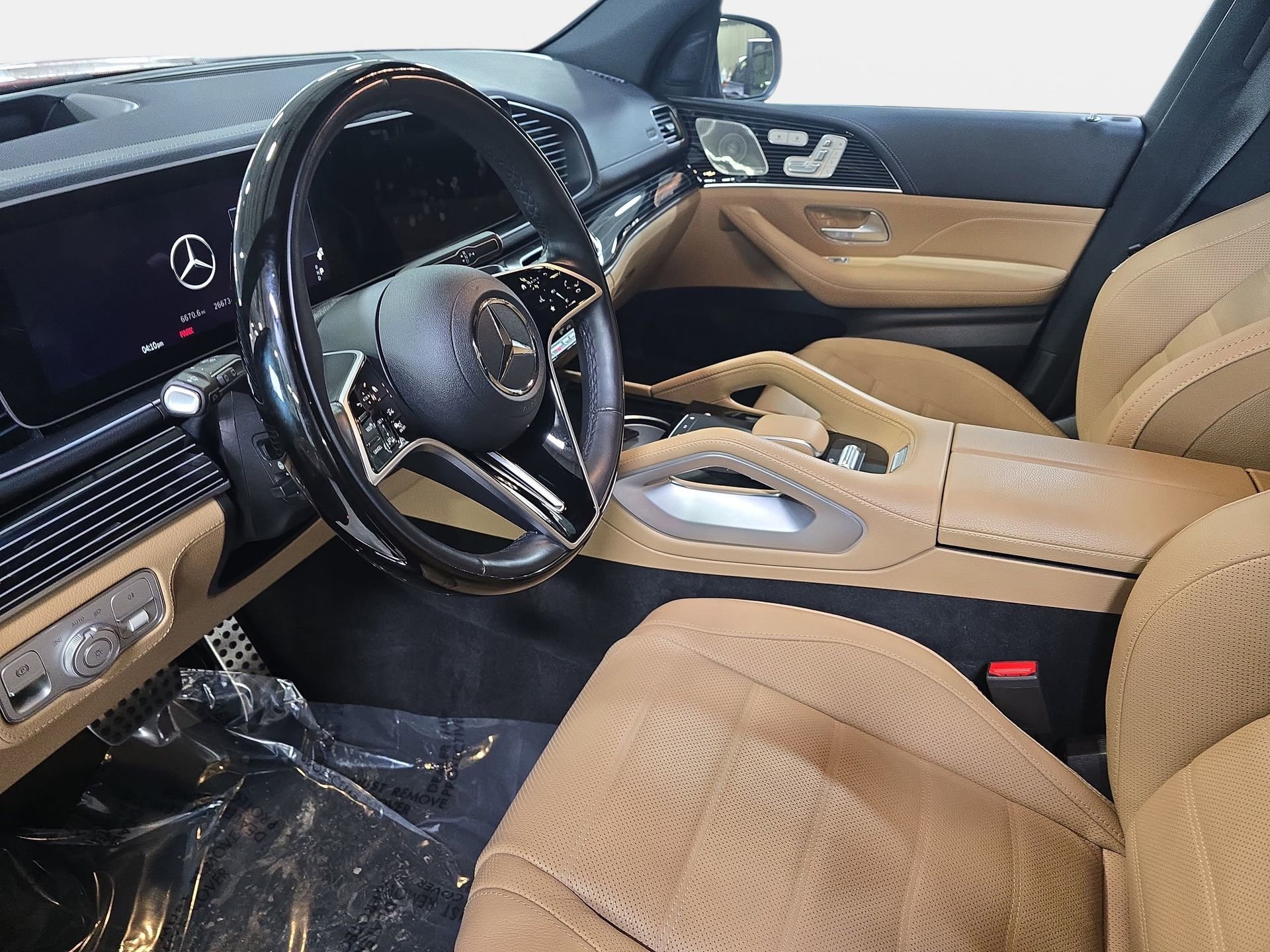 Certified 2025 Mercedes-Benz GLS 580 4MATIC image 16