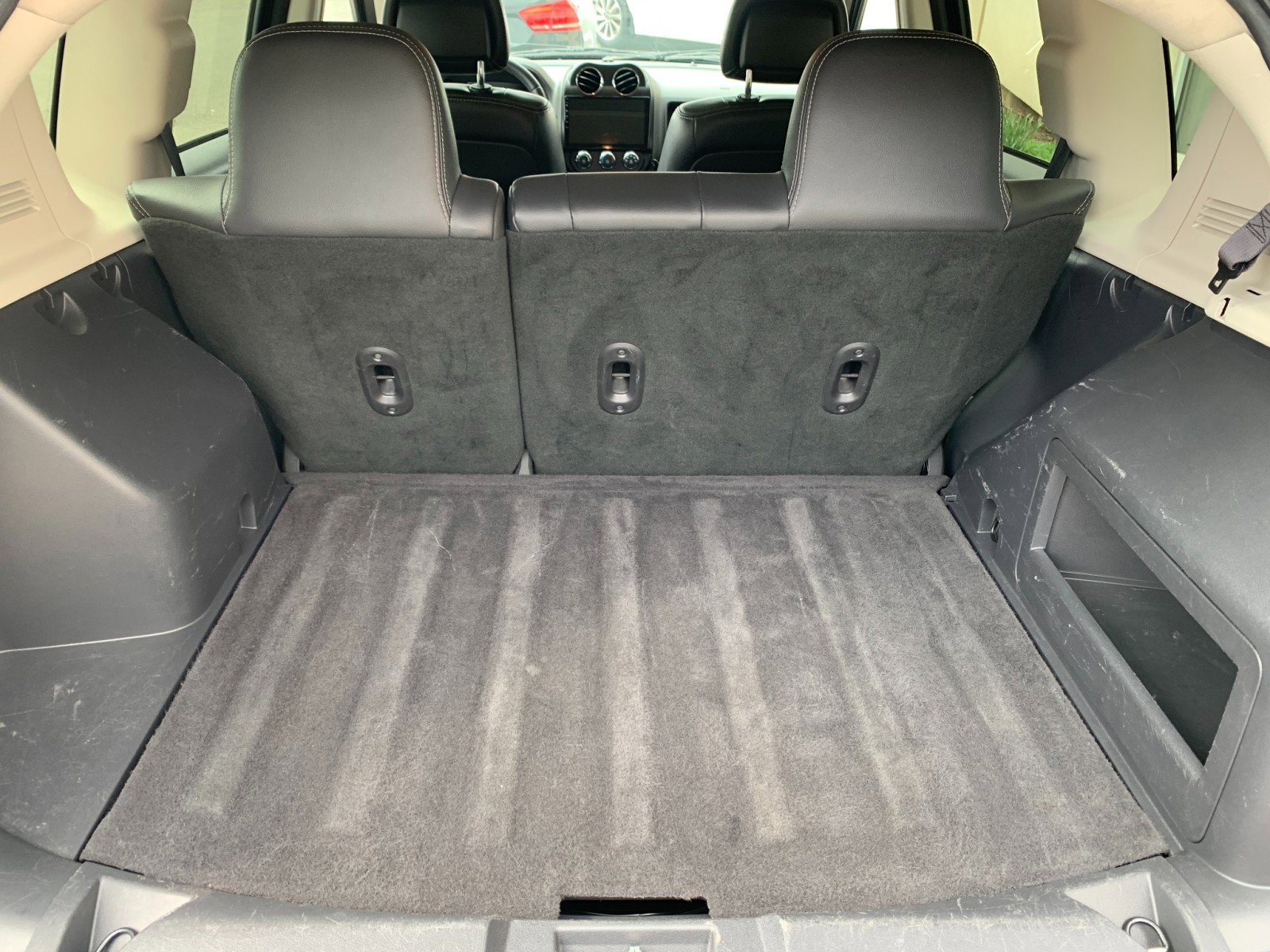 Used 2016 Jeep Compass High Altitude image 9