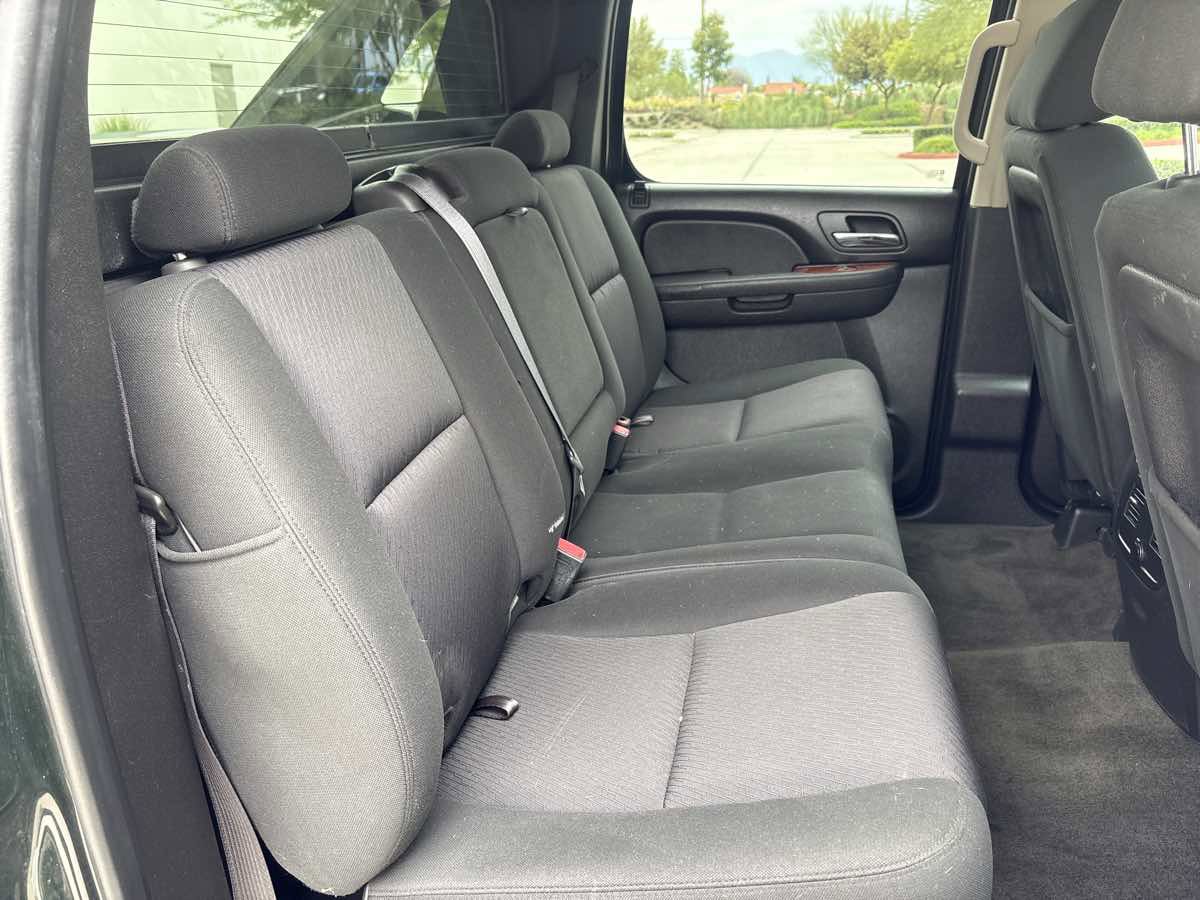 Used 2013 Chevrolet Avalanche LS AWD/4WD image 15