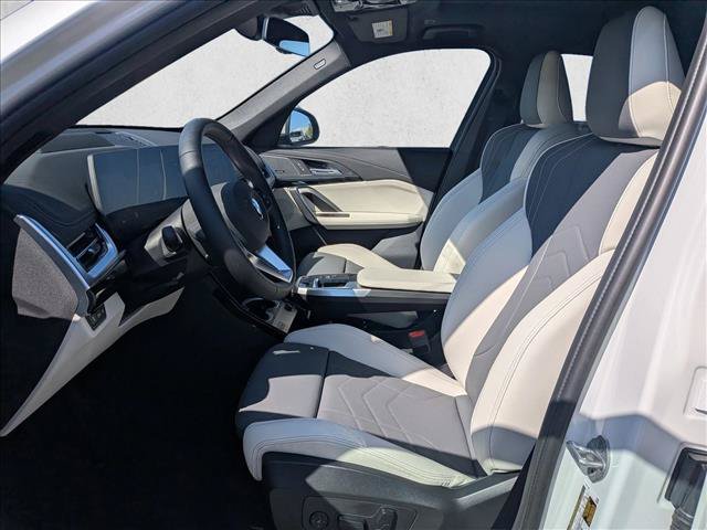 New 2026 BMW X1 xDrive28i w/ Technology Package AWD/4WD image 4