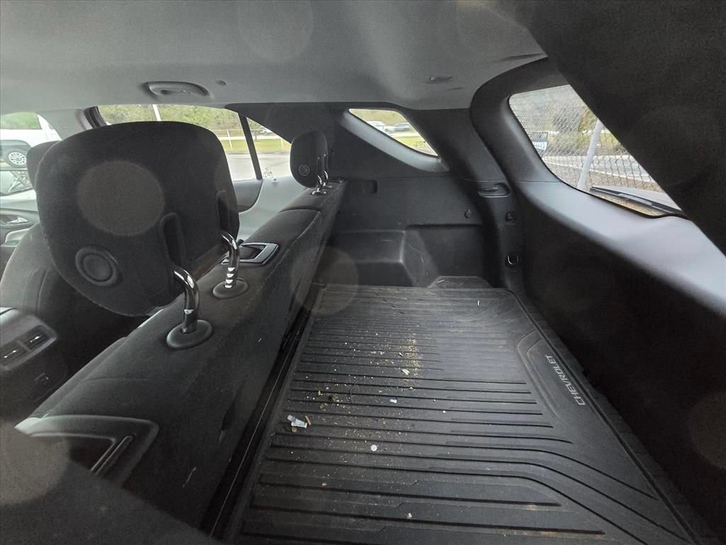 Used 2020 Chevrolet Equinox LS w/ LPO, Floor Liner Package FWD image 6