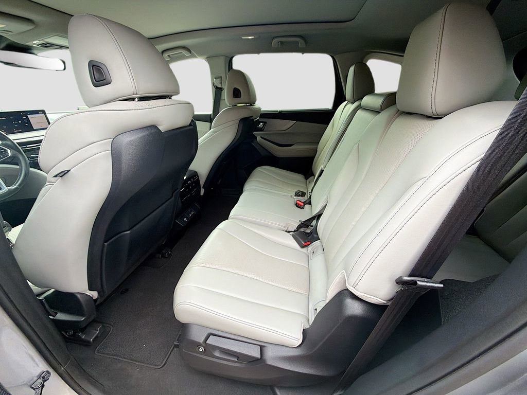 Used 2023 Acura MDX SH-AWD w/ Technology Package image 22